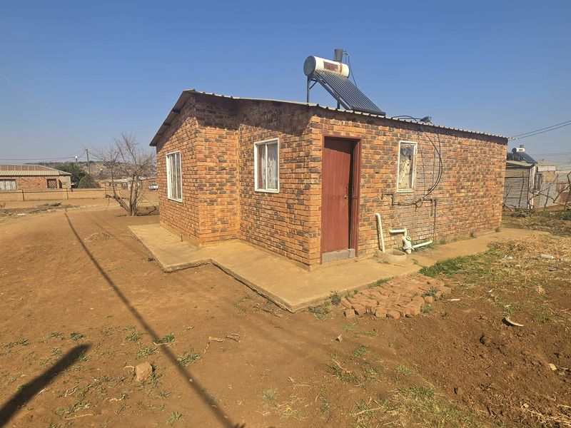 First-Time Buyer or Investor Opportunity! - Photo 10