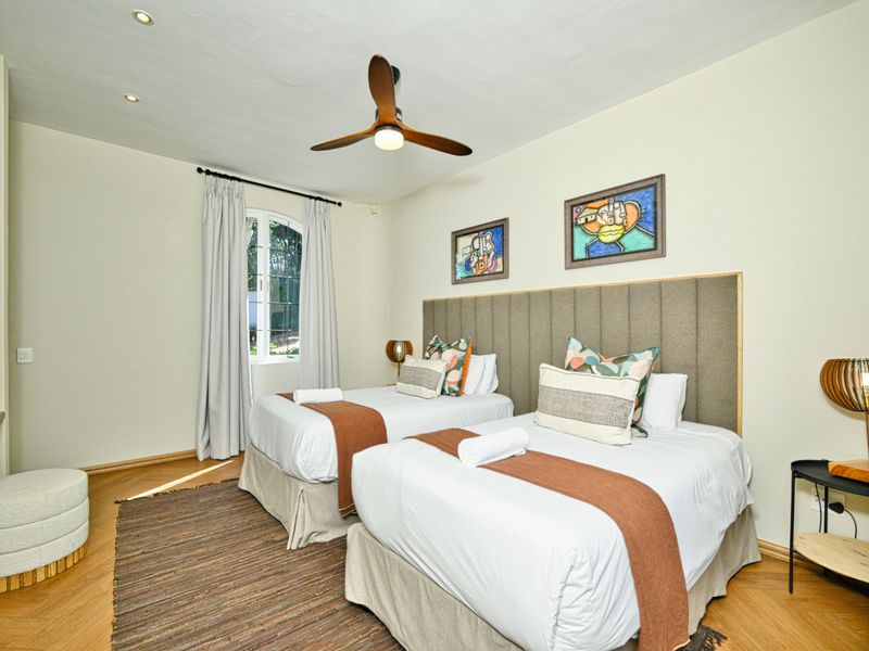 Landmark La Lucia Estate with Development Potential and Spectacular Sea Views - Photo 10