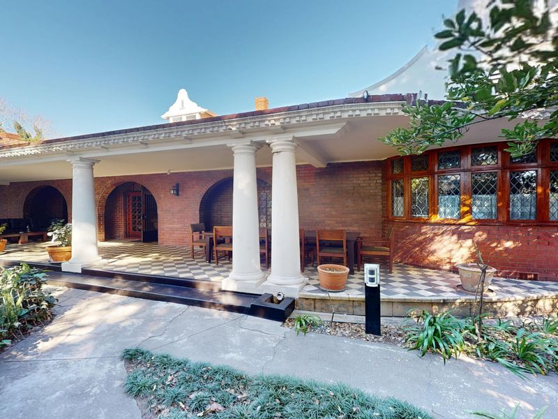 Live Luxury Non-Distressed Auction - Starting to bid from R1,950,000-00! - Photo 6