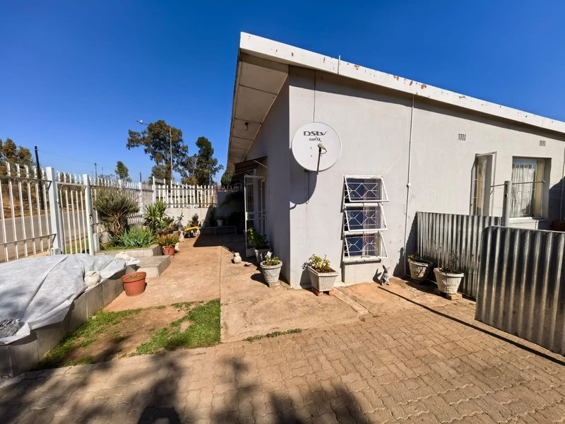 2 Bedrom townhouse for sale in Parys - Photo 2