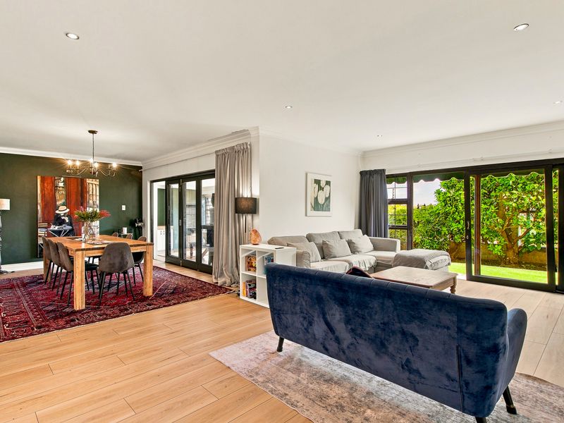 Modern Estate Living with Beautiful Golf Course Views - Photo 7