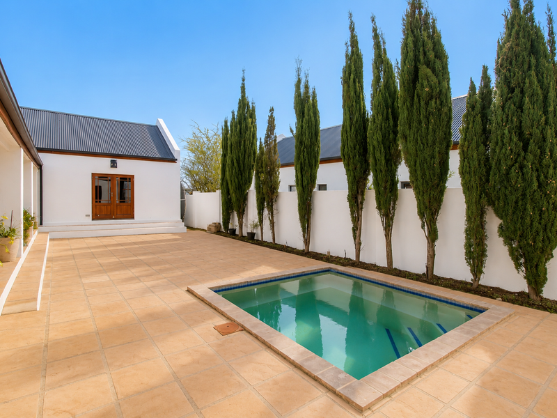 Luxury Meets Vineyard Living - Photo 3
