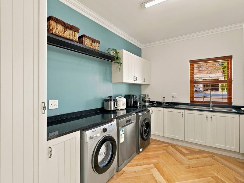 Luxury Meets Vineyard Living - Photo 9