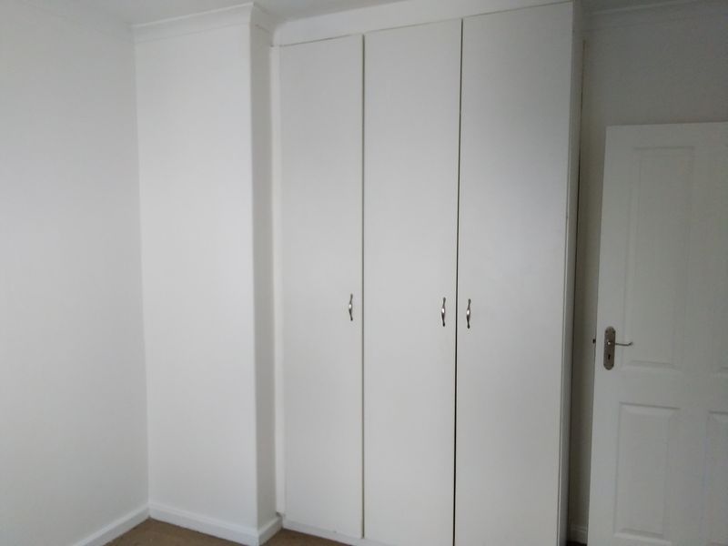 2-Bedroom Unit in Crystal Creek, Gordons Bay! - Photo 10