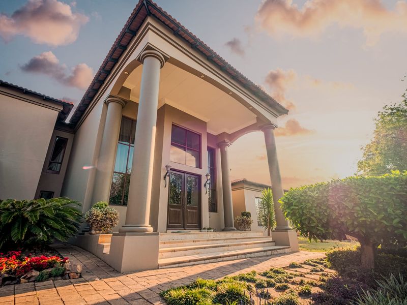 Where City Convenience Meets Expansive Outdoor Living - Photo 8