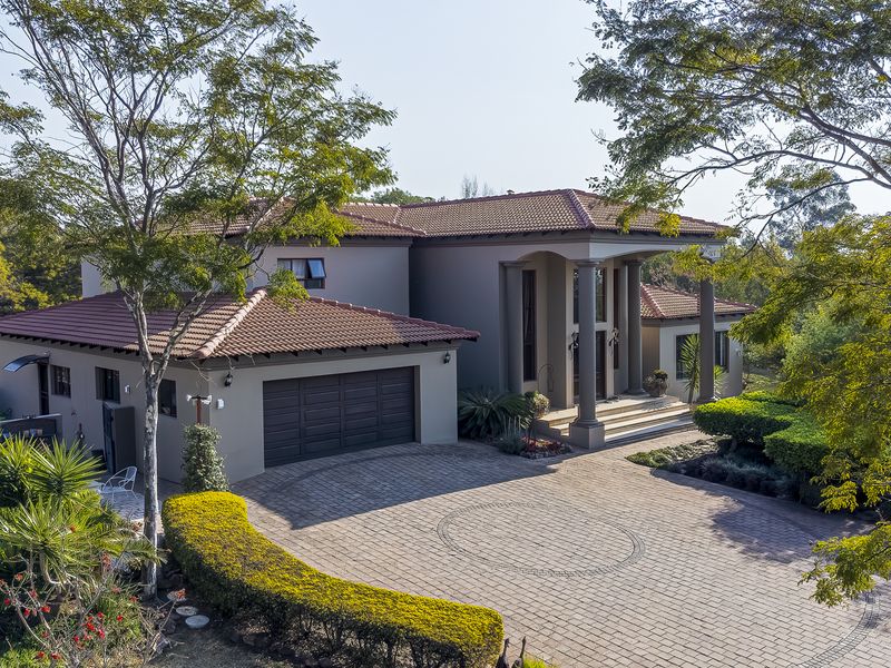 Where City Convenience Meets Expansive Outdoor Living - Photo 5