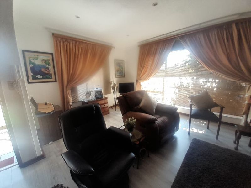 Modern Gem in Upper Visagie Park - Photo 8