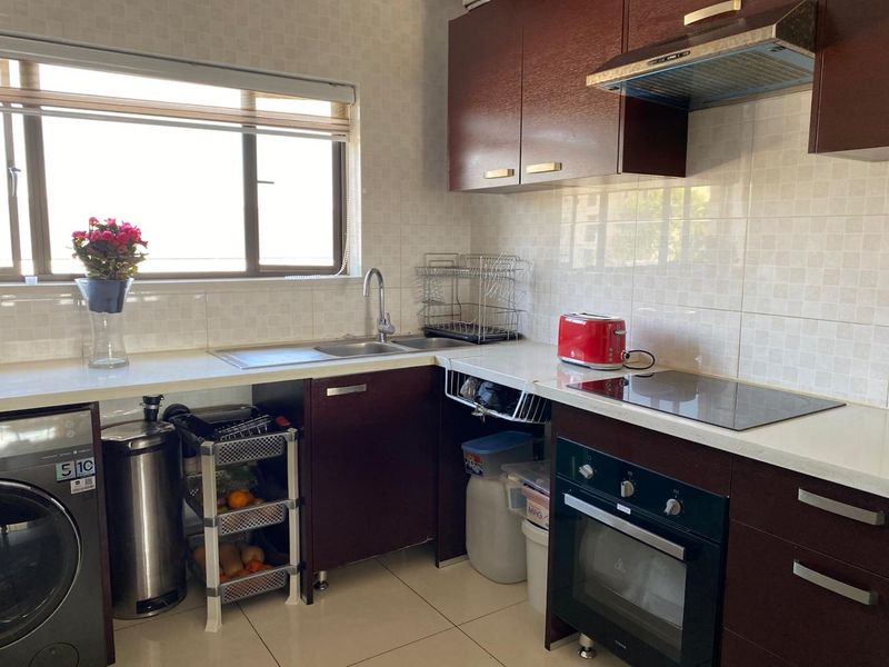 Luxurious 3-Bedroom Apartment for Sale | Lake Xanadu, Midrand - Photo 8