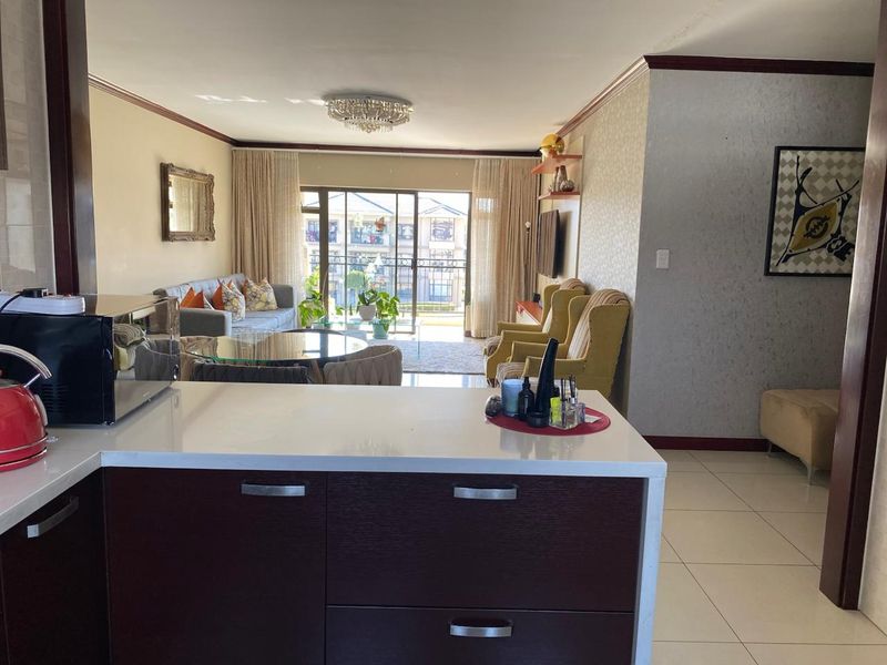 Luxurious 3-Bedroom Apartment for Sale | Lake Xanadu, Midrand - Photo 7