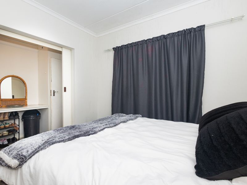 One-Bedroom Apartment To Rent in Vredekloof - Photo 10