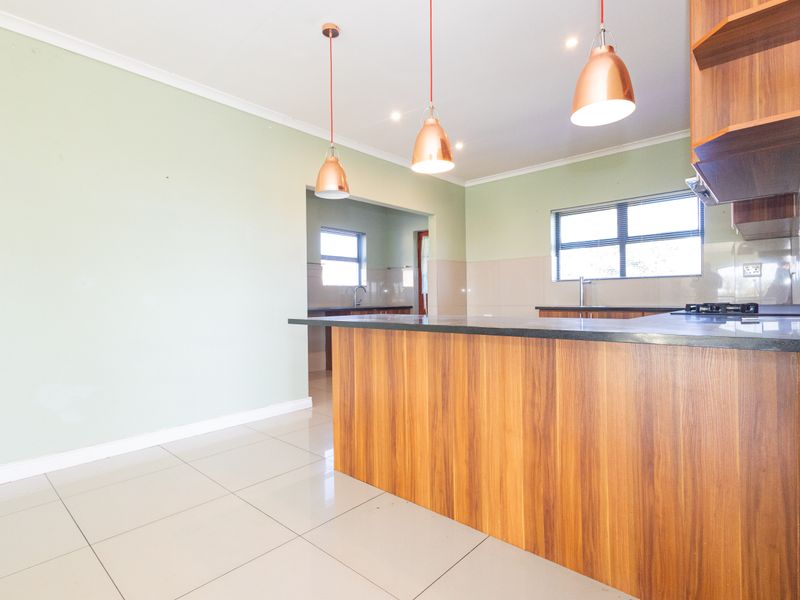 Beautiful Home To Rent in Kaapsig, Brackenfell - Photo 8
