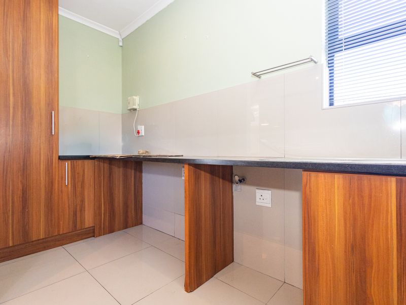 Beautiful Home To Rent in Kaapsig, Brackenfell - Photo 6