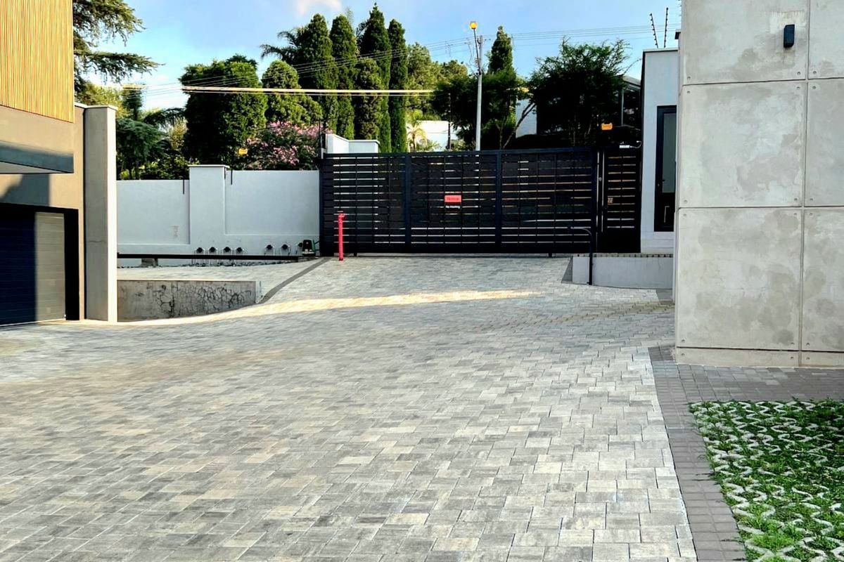 Modern Elegance Meets Elevated Living in Waterkloof Heights - Photo 3