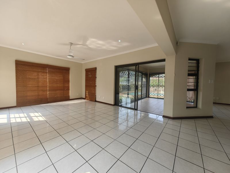 Townhouse For Sale In Scottburgh - Photo 9