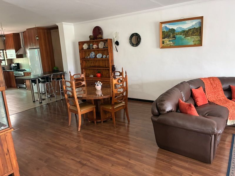 Dual-Living Home with Mountain Views & Excellent Income Potential - Photo 3