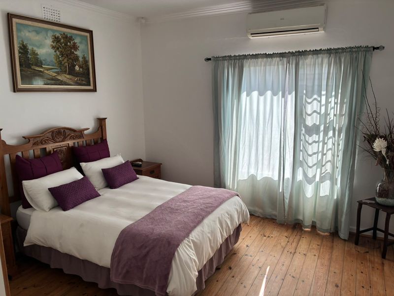 Dual-Living Home with Mountain Views & Excellent Income Potential - Photo 9