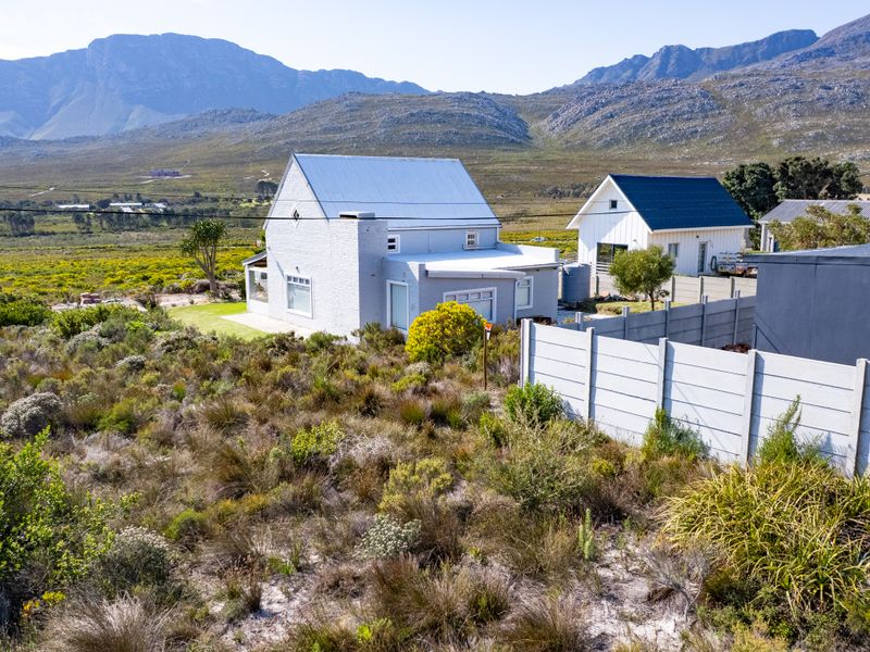 Vacant Land for Sale in Pringle Bay | 600m2 with Stunning Kogelberg Mountain Views - Photo 9