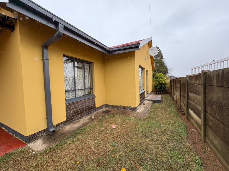 Charming 3-Bedroom Family Home - Photo 2