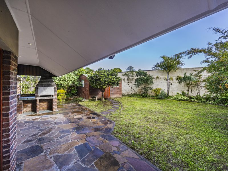 This is more than just a home – it's the Bonza Bay lifestyle you've been looking for. - Photo 5