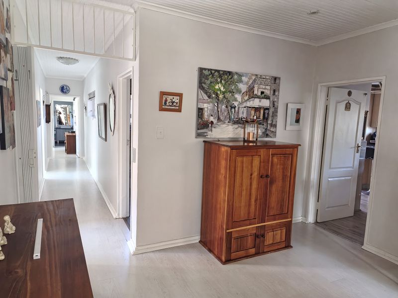 Stunning Move-In Ready Family Home in a Quiet Cul-de-Sac – Azalia Park - Photo 5
