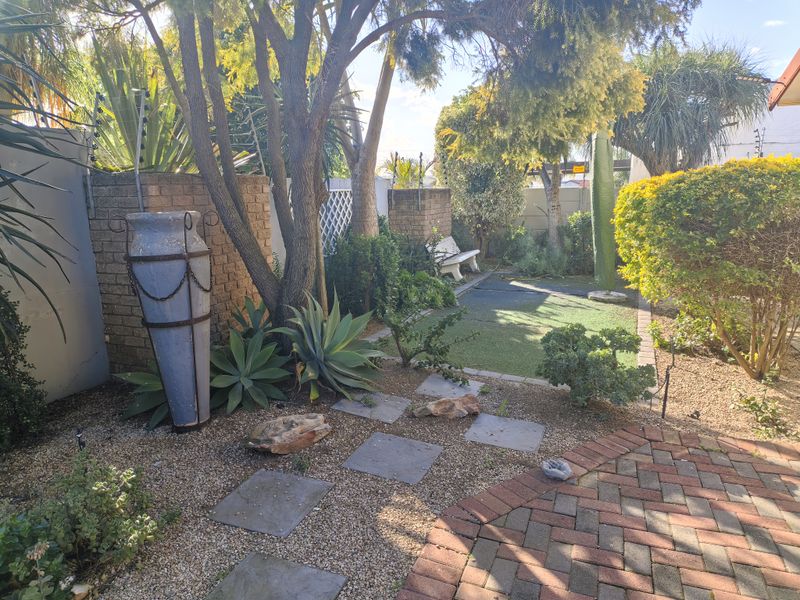 Stunning Move-In Ready Family Home in a Quiet Cul-de-Sac – Azalia Park - Photo 4