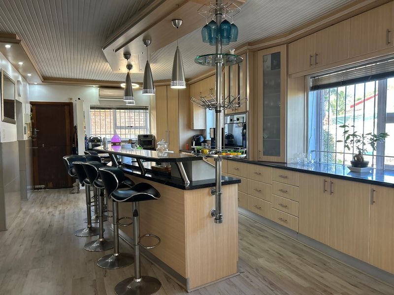 Stunning Move-In Ready Family Home in a Quiet Cul-de-Sac – Azalia Park - Photo 10