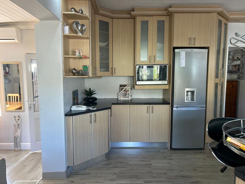 Stunning Move-In Ready Family Home in a Quiet Cul-de-Sac – Azalia Park - Photo 8