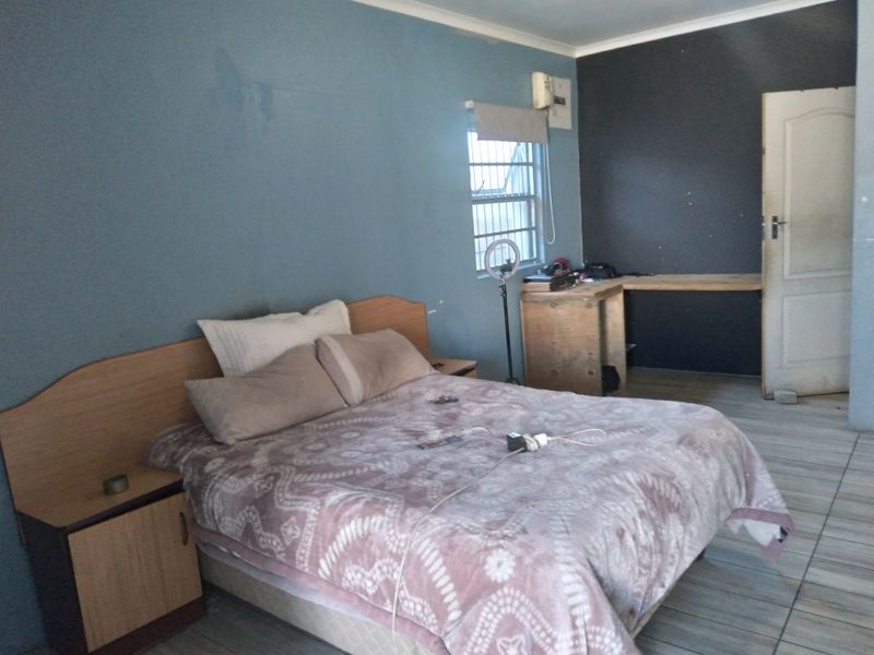 House For Sale In Cape Town - Photo 10