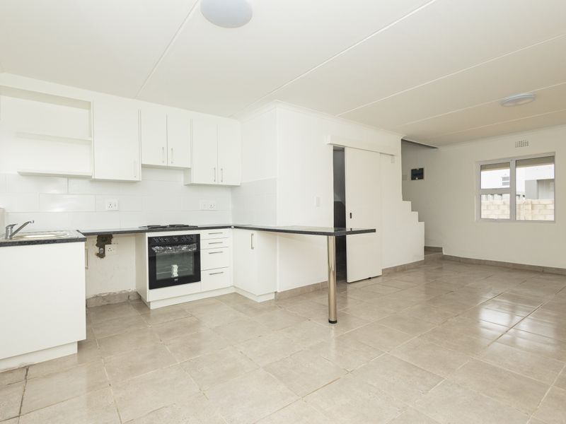 Modern 2-Bedroom Duplex for Sale – Bardale Living Estate - Photo 3
