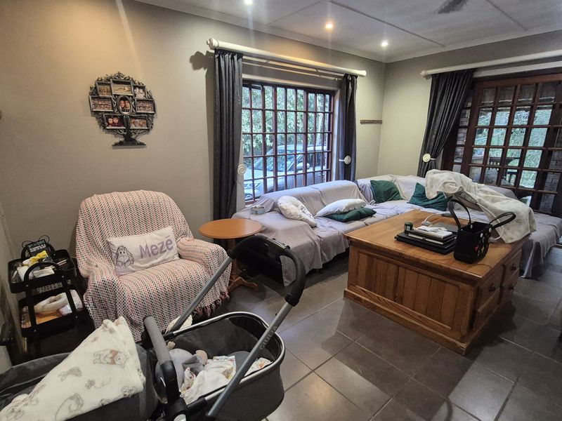 PRICED TO SELL - Photo 10