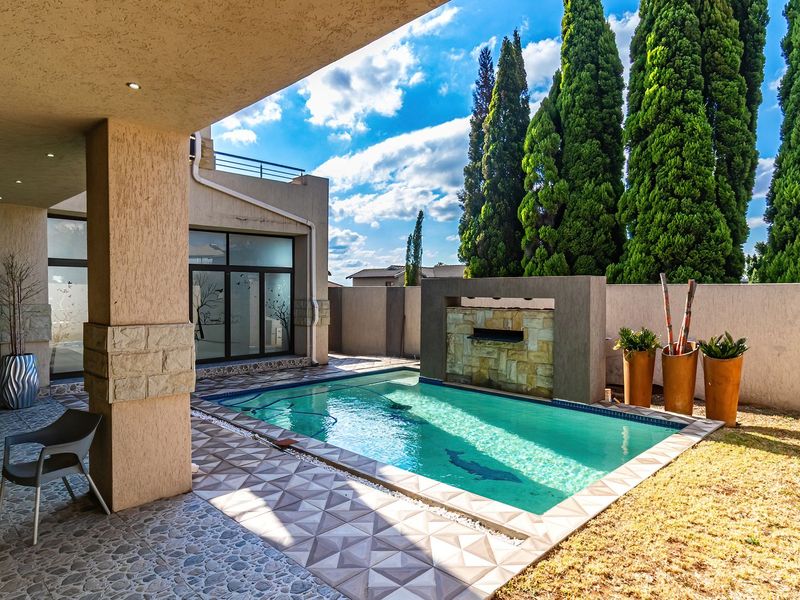 An Iconic Expression of Luxury Living | Carlswald North Lifestyle Estate - Photo 3