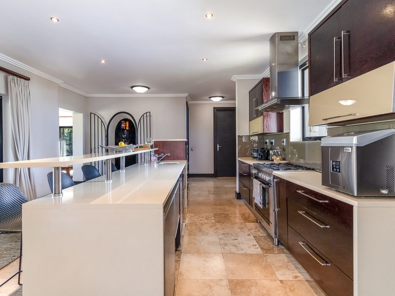 Comfortable 4- Bedroom  Home For Sale in Pearl Valley Golf & Country Estate - Photo 8