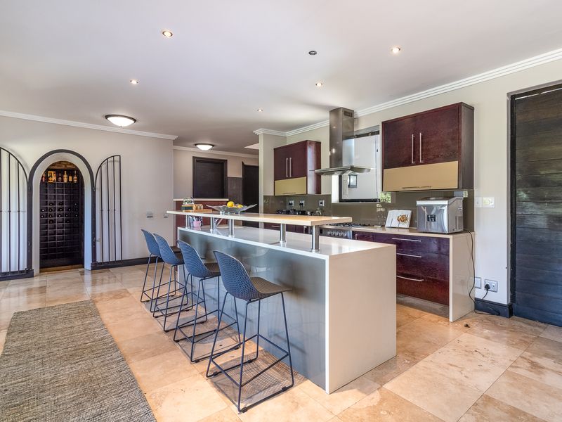 Comfortable 4- Bedroom  Home For Sale in Pearl Valley Golf & Country Estate - Photo 7