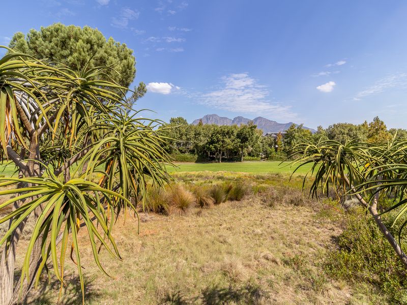 Comfortable 4- Bedroom  Home For Sale in Pearl Valley Golf & Country Estate - Photo 2