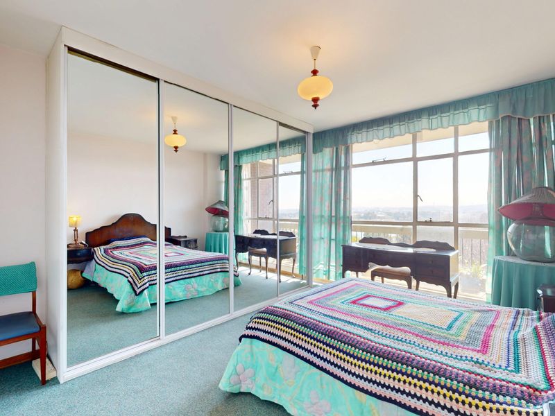 Apartment with Exceptional Views – Denlee - Photo 7