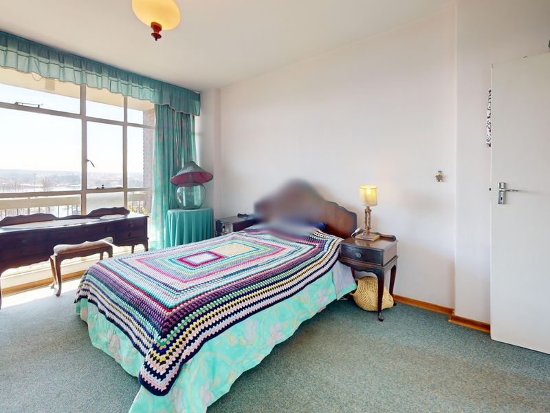 Apartment with Exceptional Views – Denlee - Photo 8