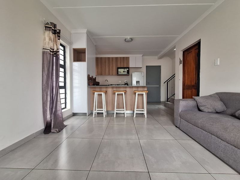 Neat 3-Bedroom Home in Neat 3-Bedroom Home in Quiet Belhar – Ideal Family Home or Student Investment - Photo 2