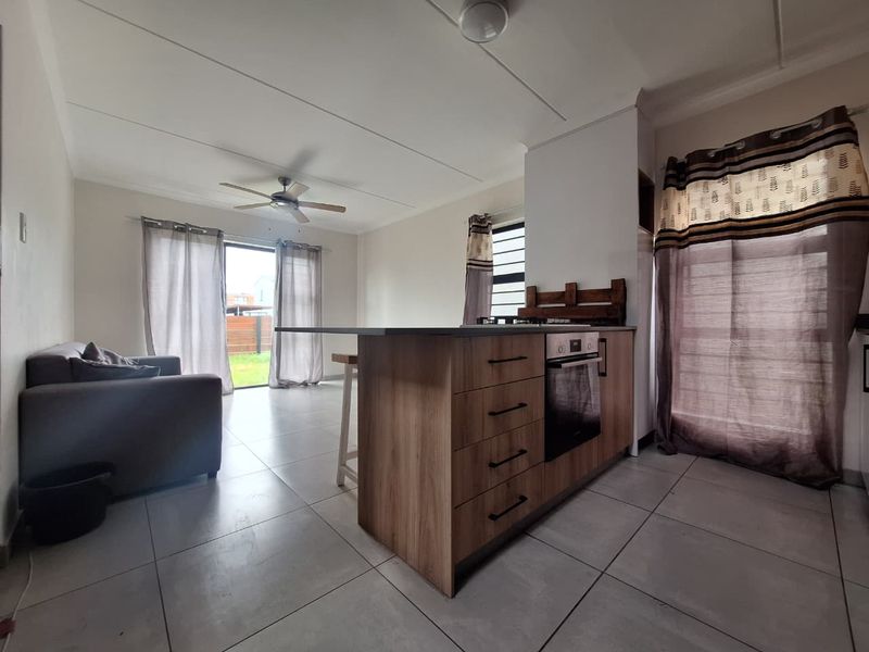 Neat 3-Bedroom Home in Neat 3-Bedroom Home in Quiet Belhar – Ideal Family Home or Student Investment - Photo 3