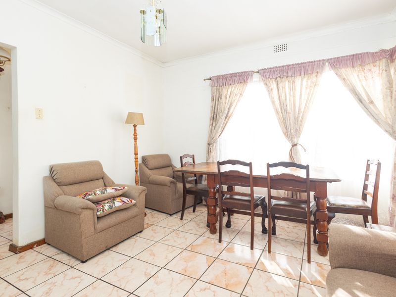 Charming 3 bedroom freestanding home for sale in Bernadino Heights - your dream home awaits!! - Photo 3
