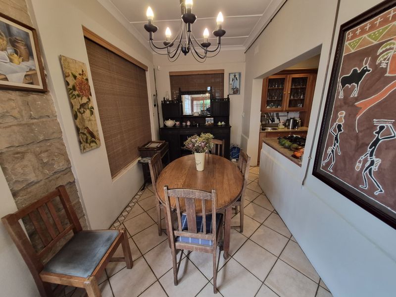 Large Hilton Home with Income & Development Potential - Photo 9