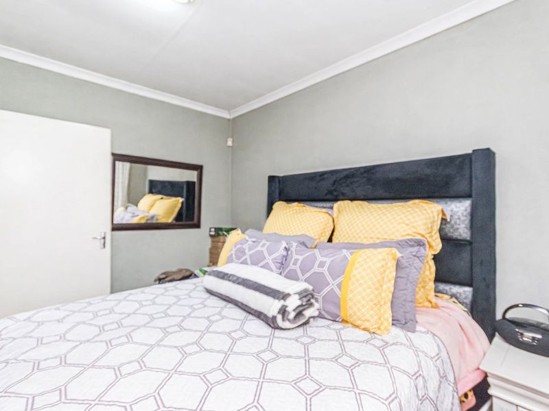 Stunning 3-Bedroom House For Sale in Goudrand – Perfect For Family Living! - Photo 6