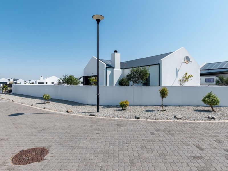 House For Sale In Velddrif - Photo 5