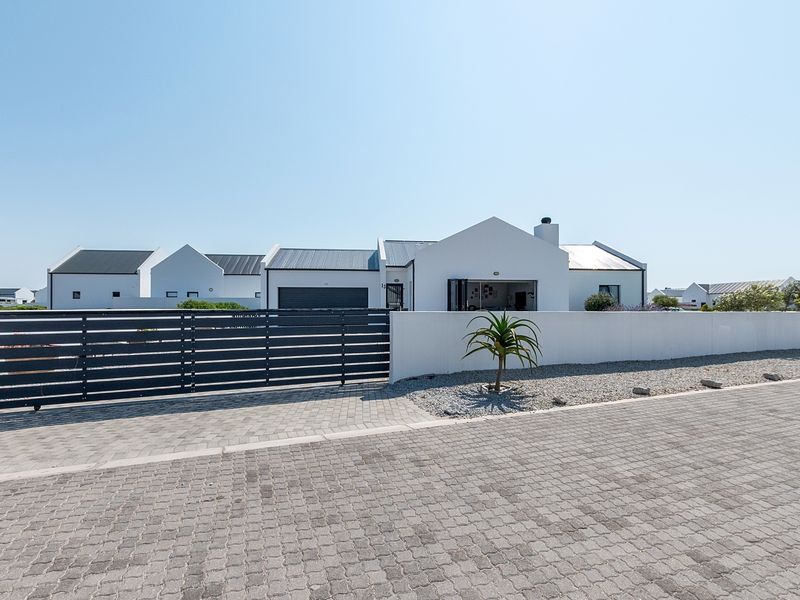 House For Sale In Velddrif - Photo 4