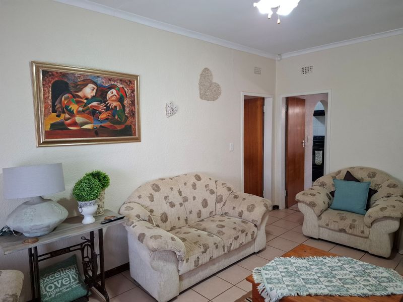 Charming 3-bedroom home in Stilfontein Ext 4 - Photo 10