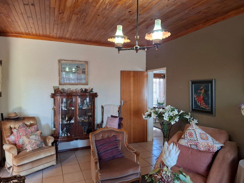 Charming 3-bedroom home in Stilfontein Ext 4 - Photo 8