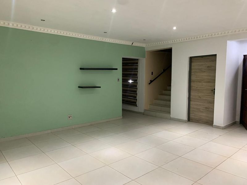 Freestanding For Sale In Rustenburg - Photo 5