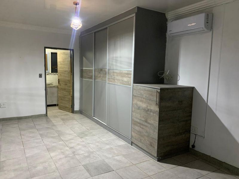 Freestanding For Sale In Rustenburg - Photo 8
