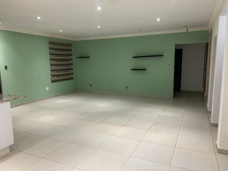 Freestanding For Sale In Rustenburg - Photo 4