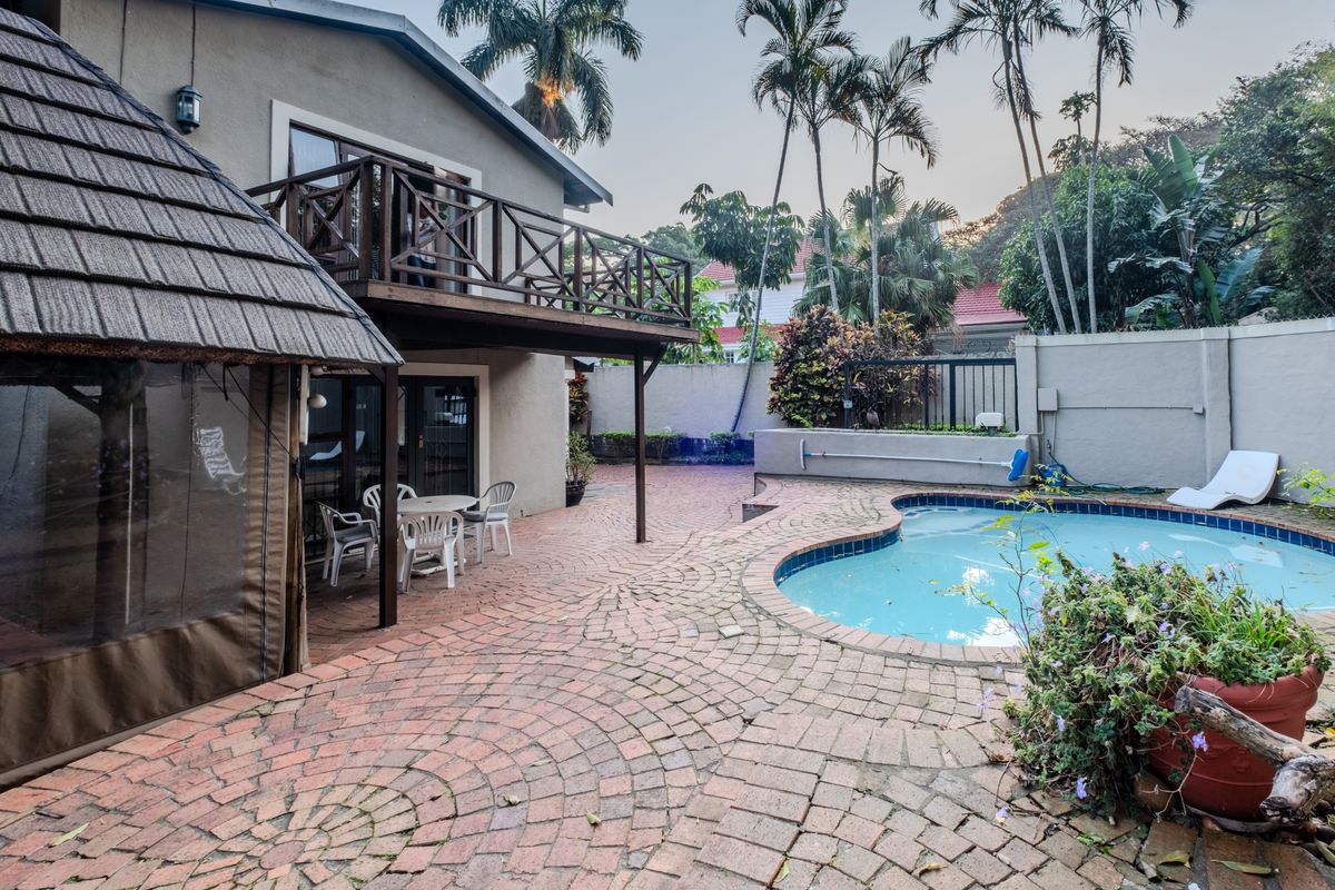Priced to sell-  house  with flatlet and pool - Photo 4