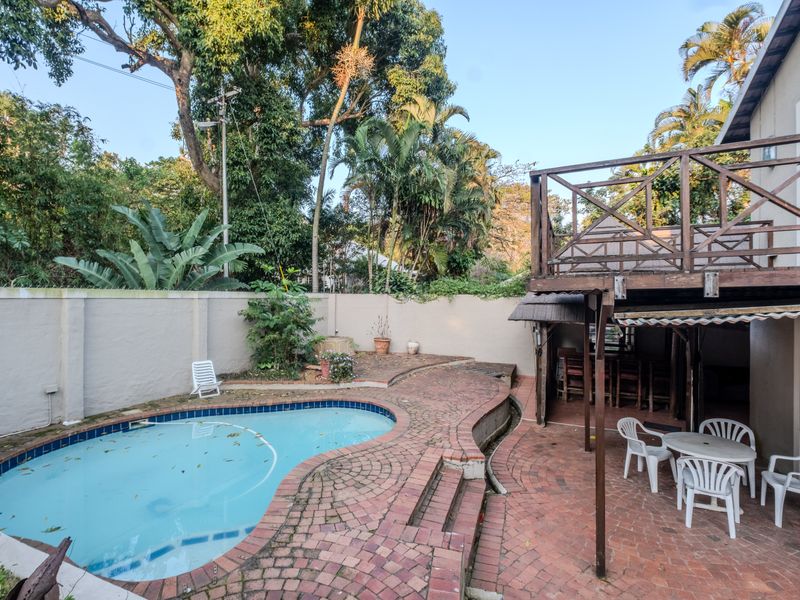 Priced to sell-  house  with flatlet and pool - Photo 2